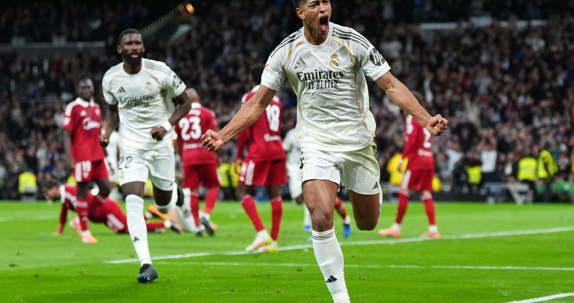 Jugador de Real Madrid celebrando un gol