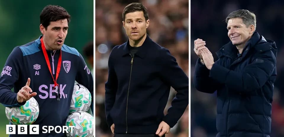 Tres entrenadores en diferentes momentos de partido
