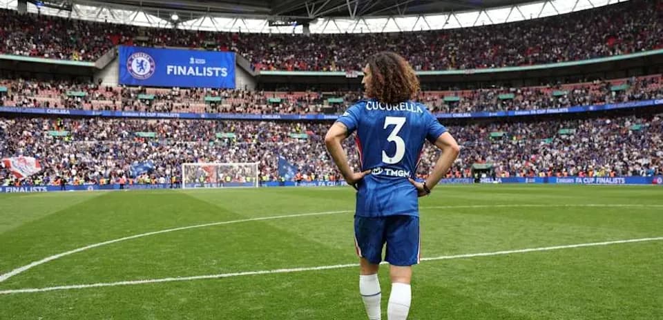 Jugador de Chelsea en el campo durante la final