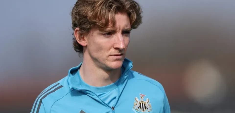 Jugador de Newcastle en sesión de entrenamiento