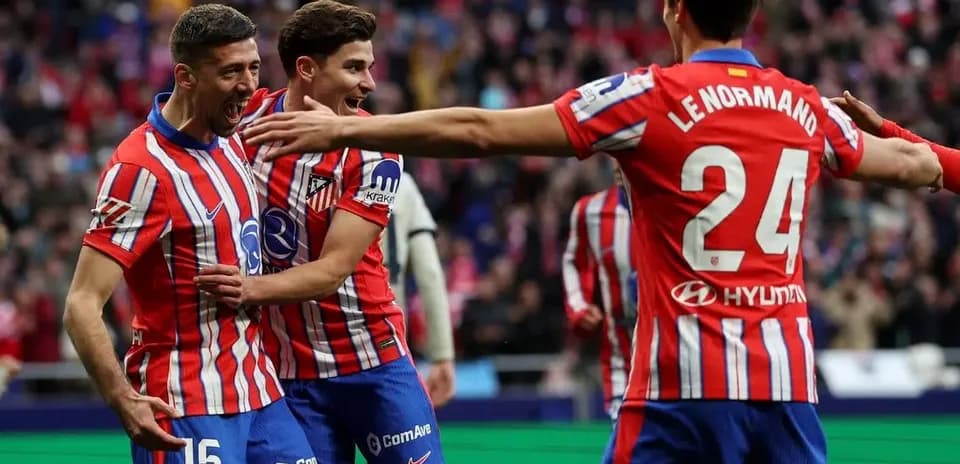 Jugadores del Atlético de Madrid celebrando un gol
