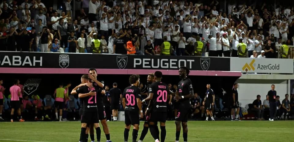 Celebración de jugadores de Sabah FA en el partido