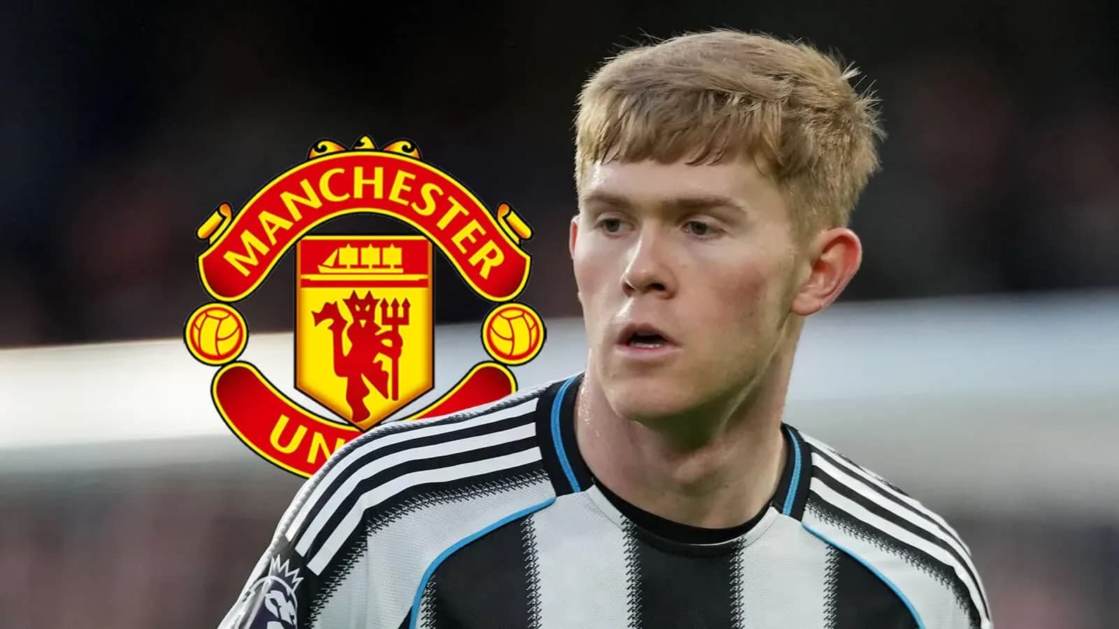 Jugador de Newcastle United con fondo de Manchester United