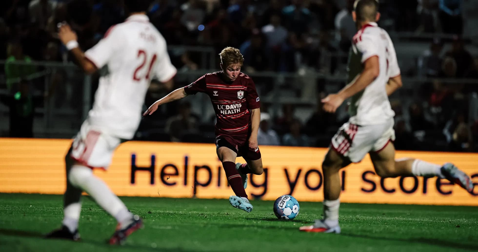 Jugador de Sacramento Republic en acción