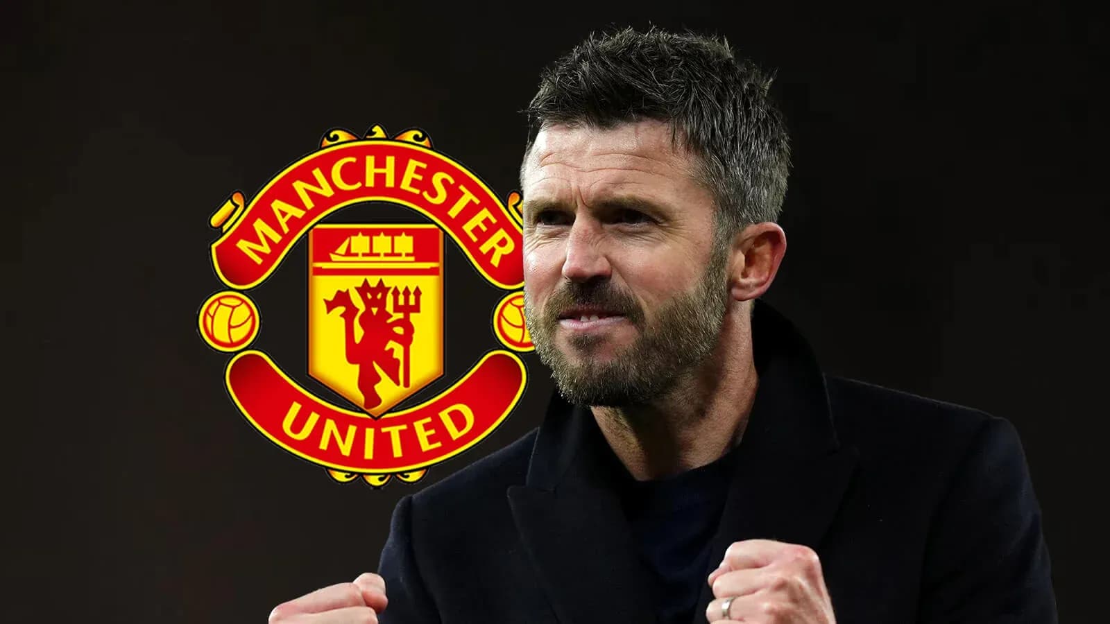 Entrenador de Manchester United celebrando en conferencia