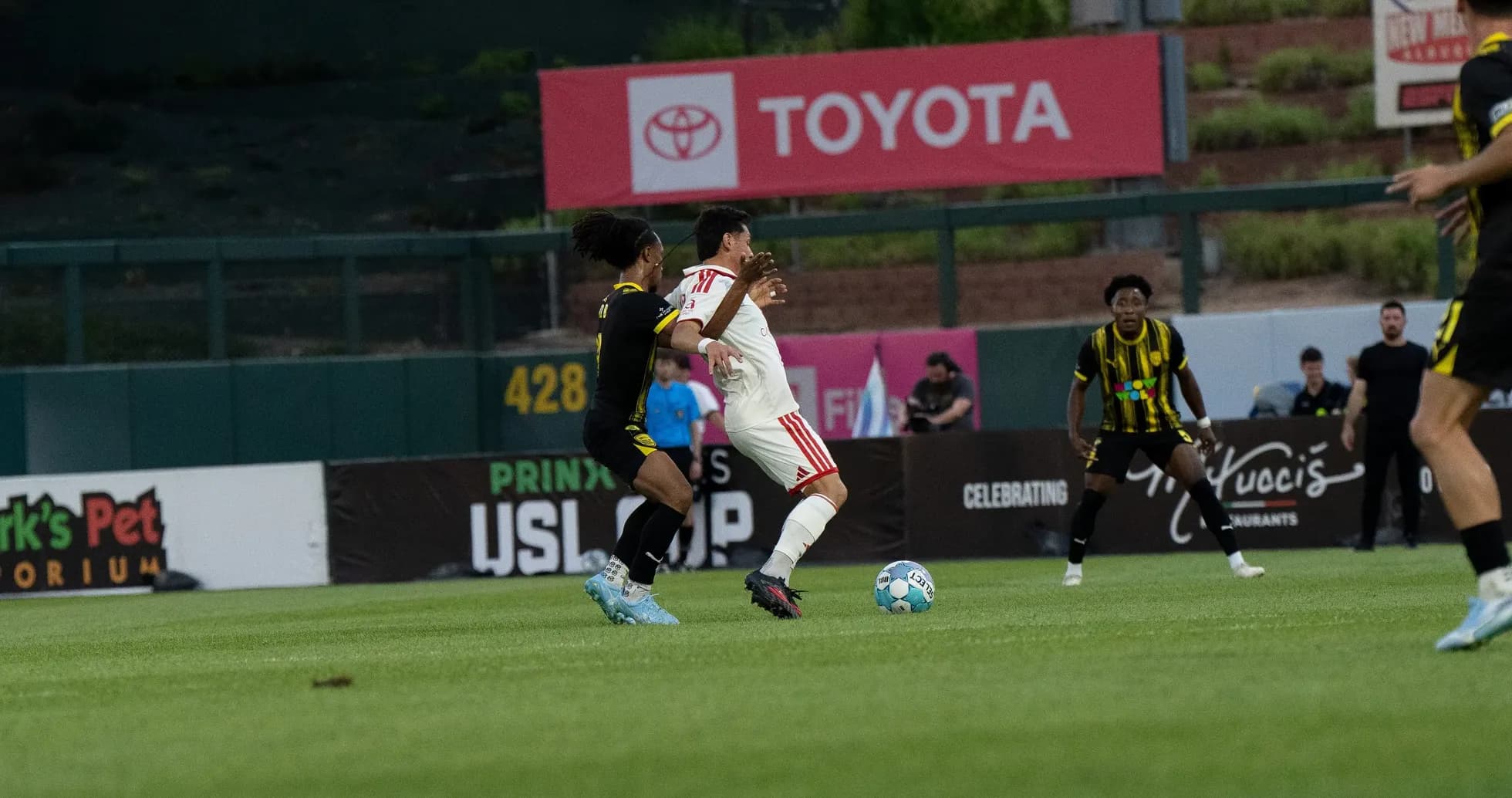 Un jugador de New Mexico United en acción
