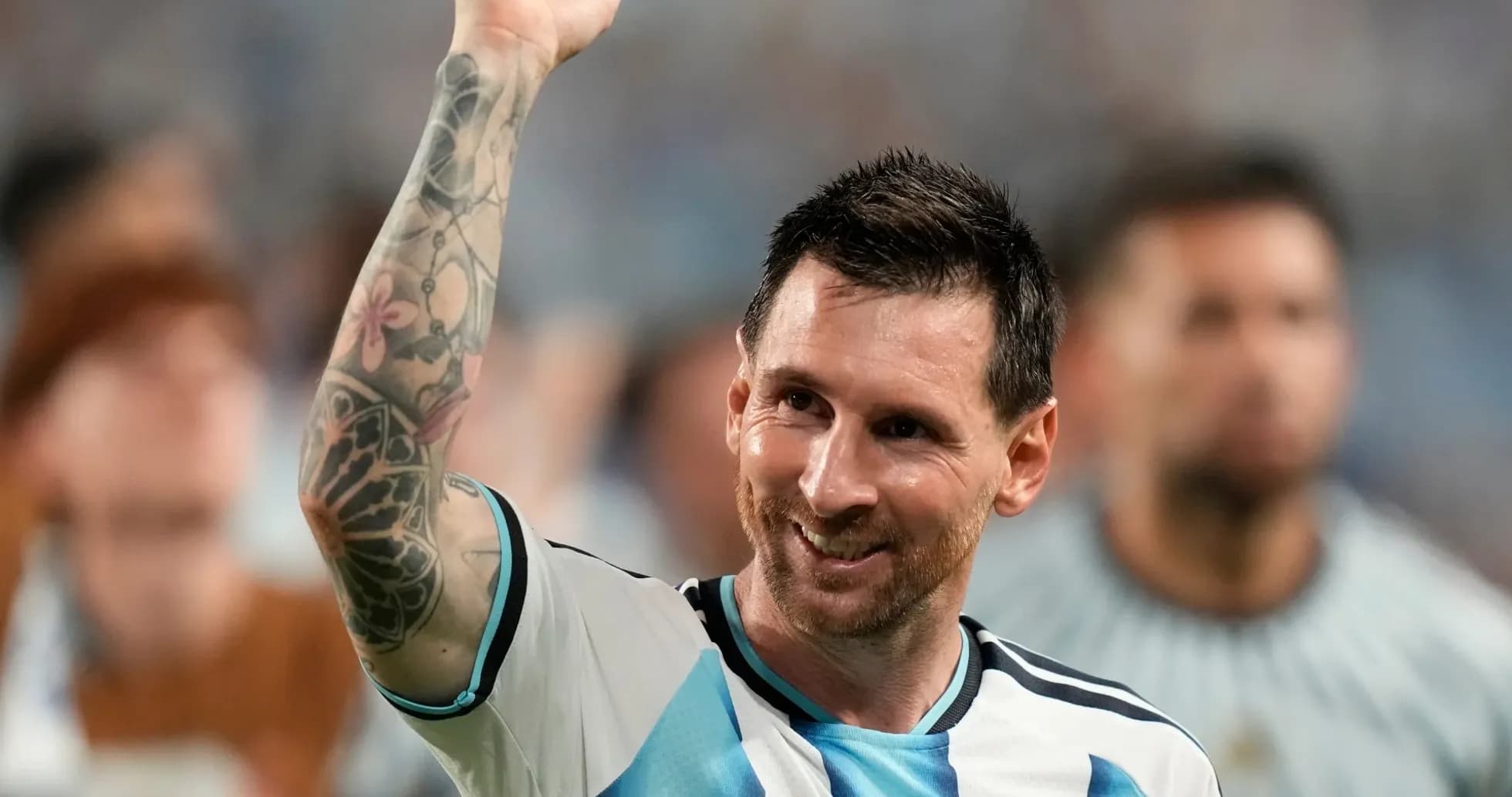 Lionel Messi celebrando durante un partido de fútbol