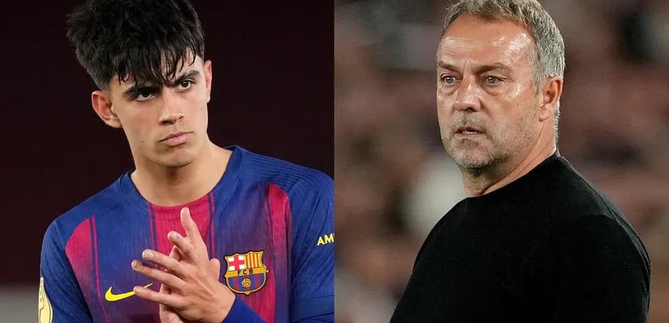 Jugador del FC Barcelona y entrenador en el banquillo