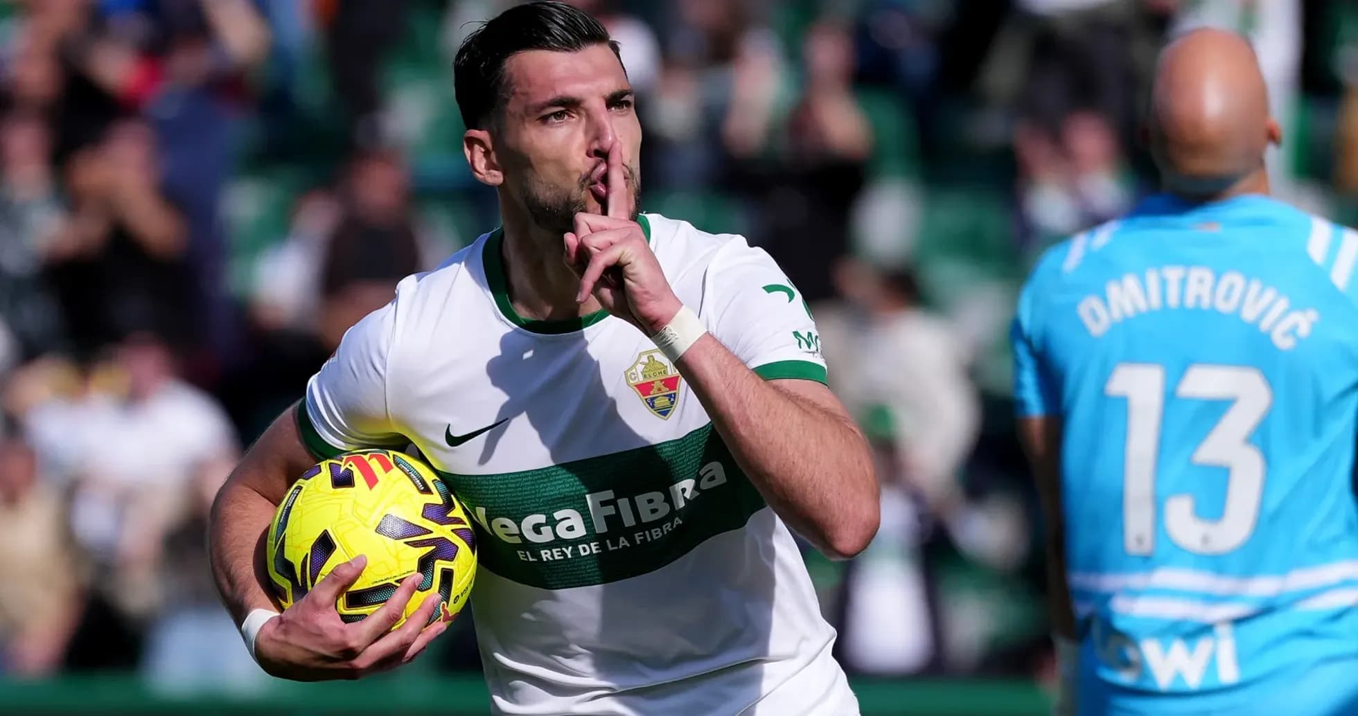 Jugador de Elche celebrando un gol