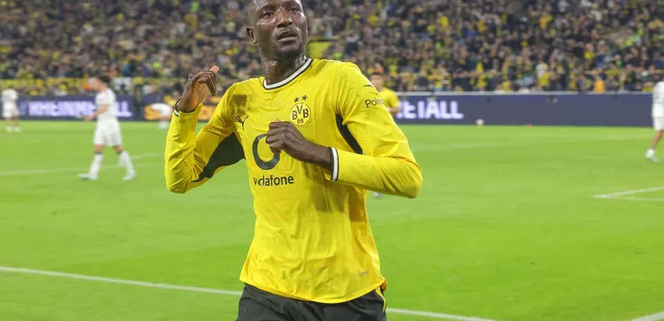 Jugador de Borussia Dortmund celebrando un gol