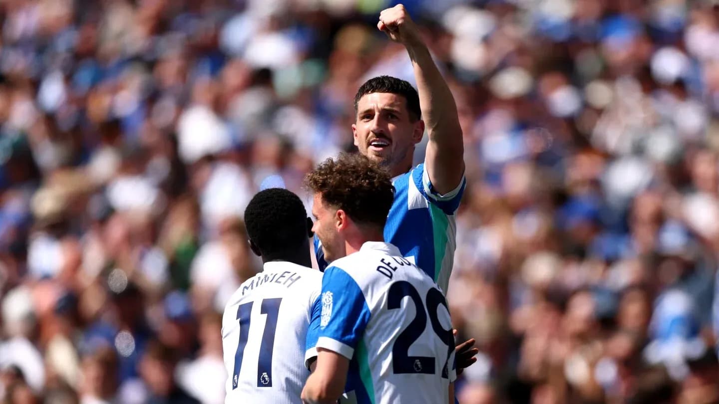 Celebración de jugadores de Brighton en el estadio