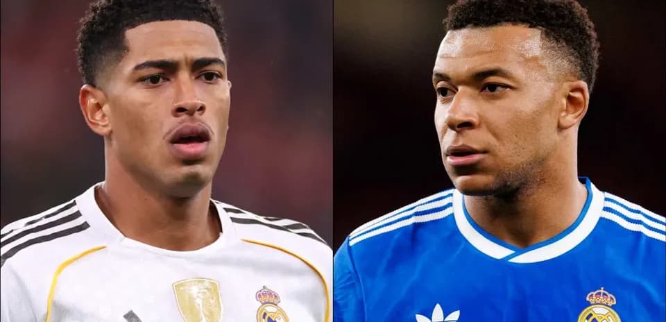 Jugadores de fútbol en uniforme de Real Madrid