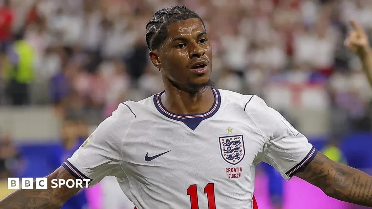 Jugador de Inglaterra celebrando durante el partido