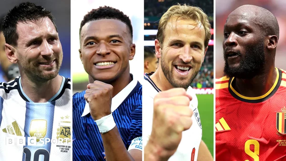 Cuatro jugadores de fútbol levantando el puño en celebración