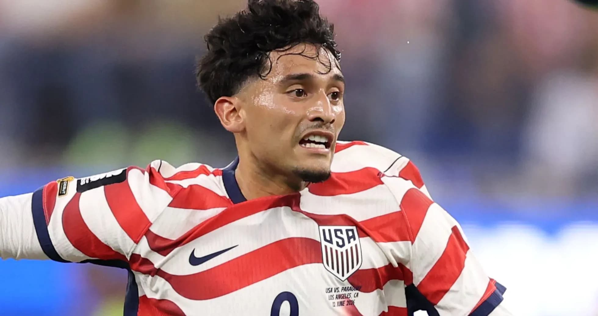 Jugador de Estados Unidos en acción durante el partido Jugador de Estados Unidos en acción durante el partido