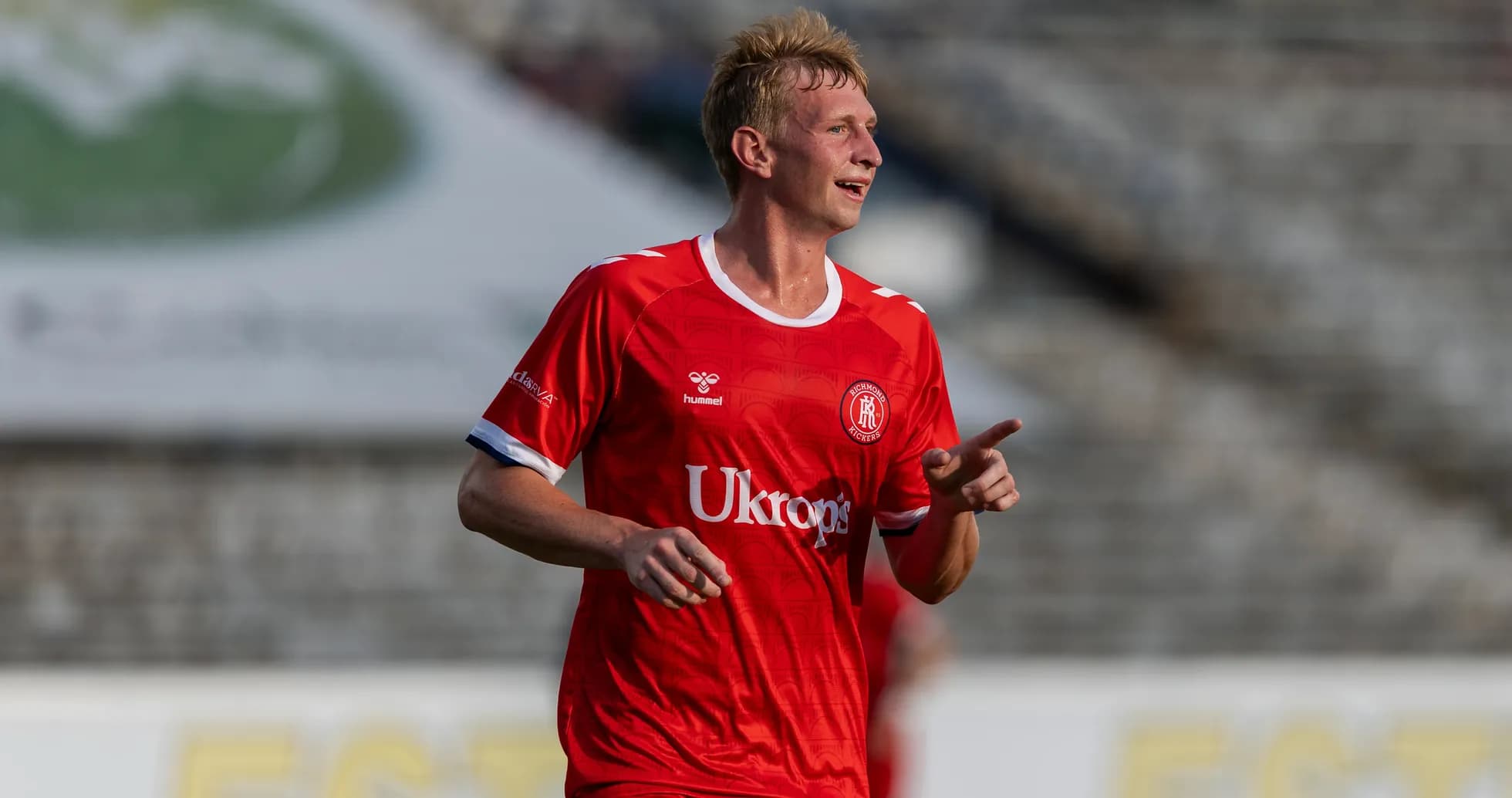 Jugador de Richmond Kickers celebrando un gol Jugador de Richmond Kickers celebrando un gol