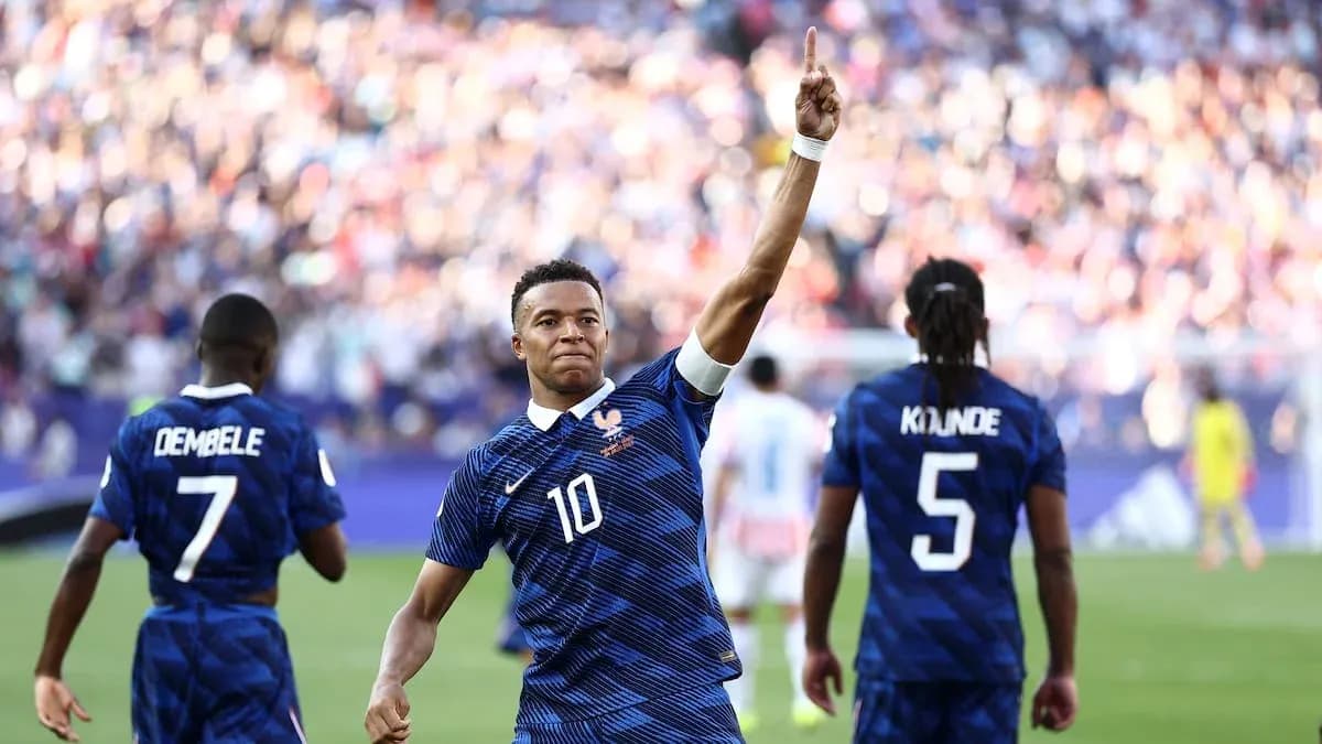 Kylian Mbappé celebrando un gol en el partido Kylian Mbappé celebrando un gol en el partido