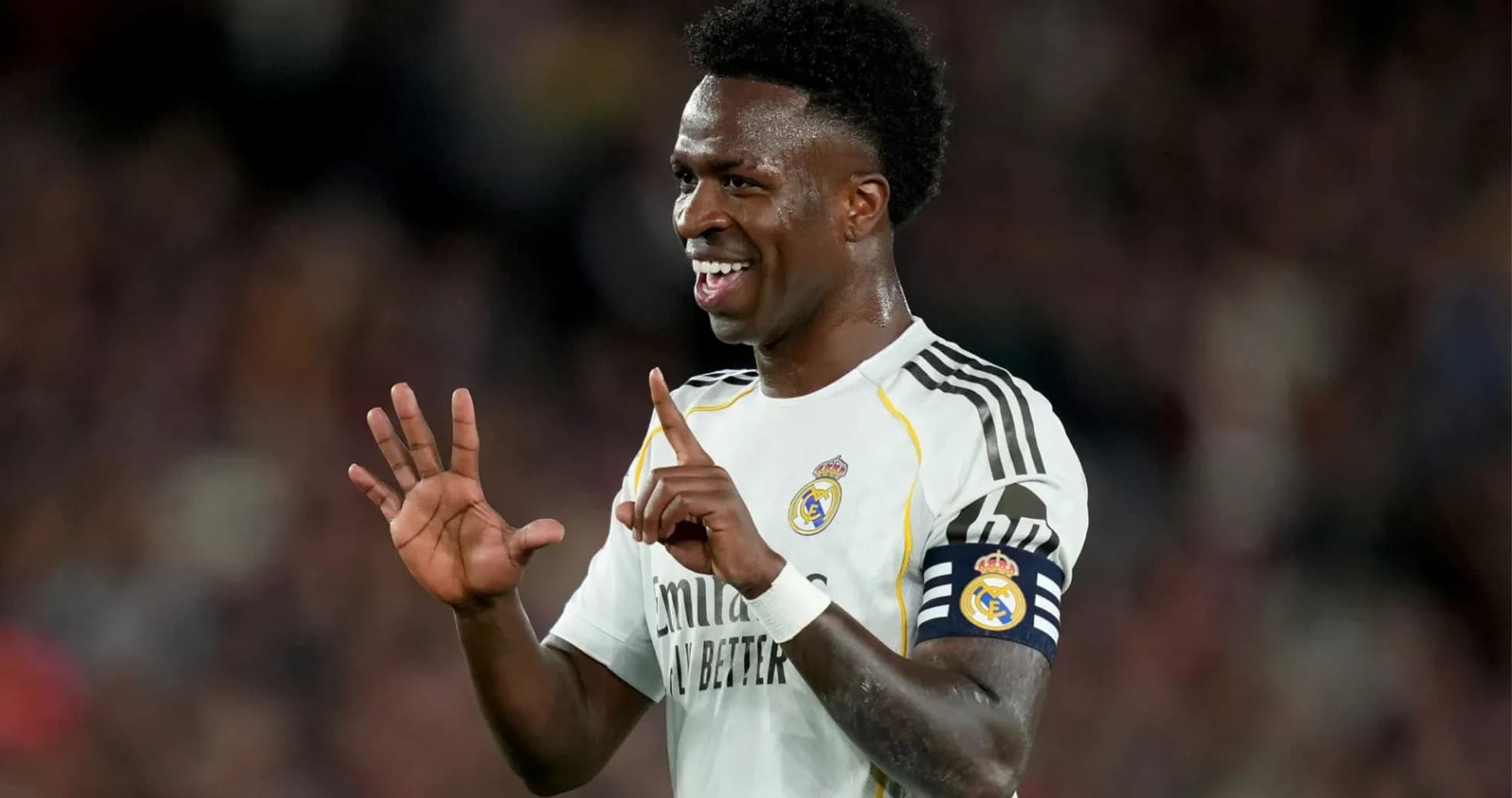 Vinícius Júnior celebrando durante un partido de fútbol Vinícius Júnior celebrando durante un partido de fútbol