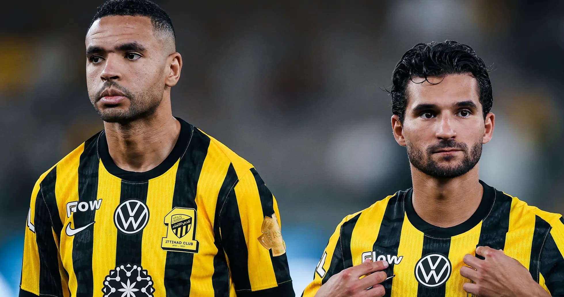 Jugadores de Ittihad Club en el campo Jugadores de Ittihad Club en el campo