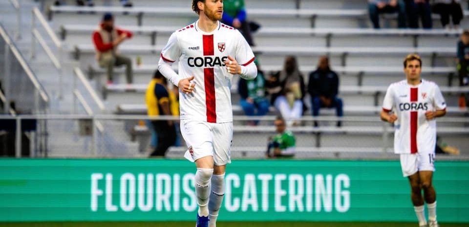 Jugador de Loudoun United en acción Jugador de Loudoun United en acción