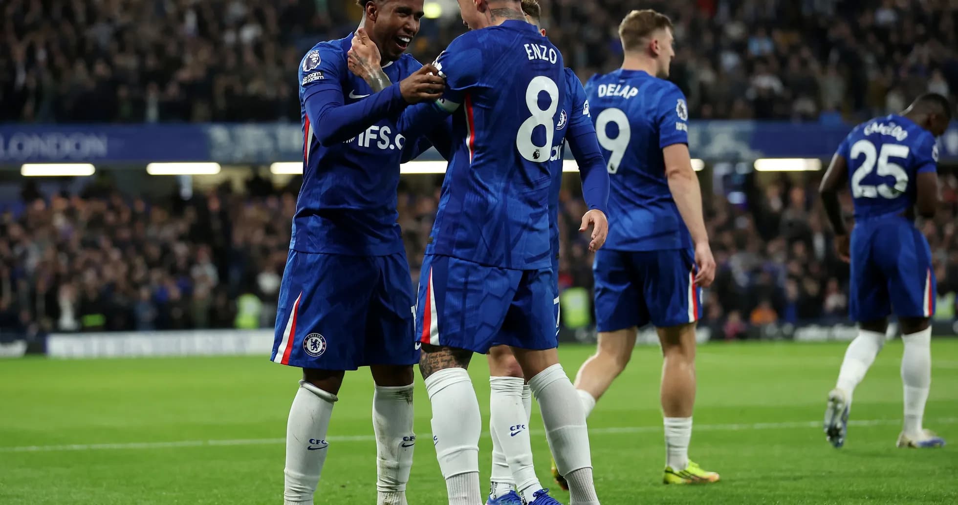 Jugadores del Chelsea celebrando un gol Jugadores del Chelsea celebrando un gol