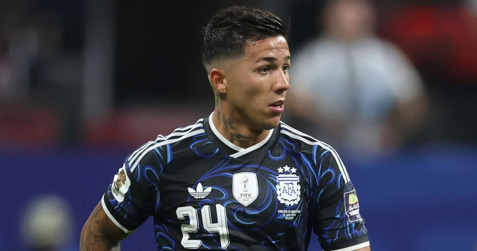 Jugador de Argentina con camiseta negra durante partido Jugador de Argentina con camiseta negra durante partido